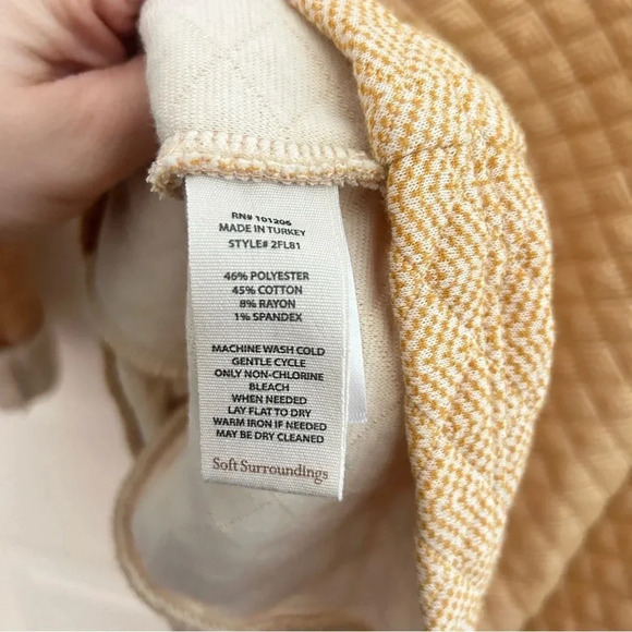 Soft Surroundings • Orange Quilted Sweater Cowl Neck Tunic Sz Medium - Picture 8 of 9